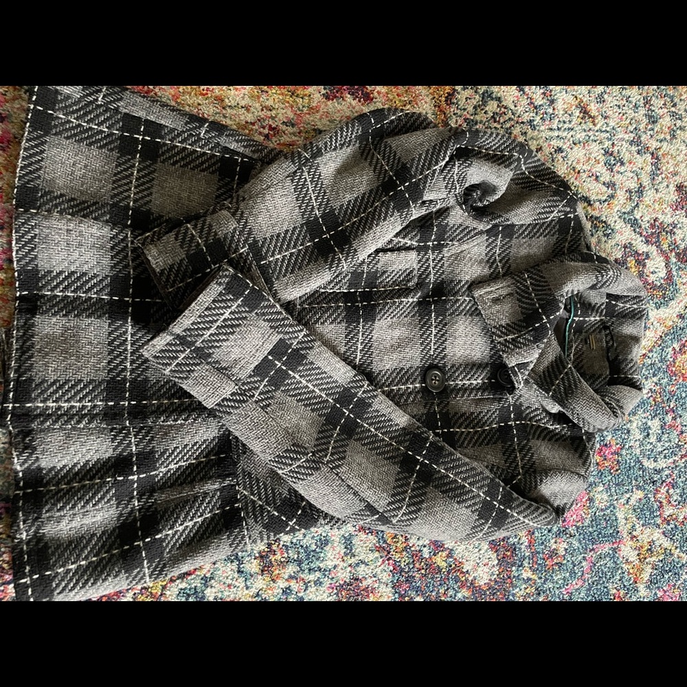 Used Size Large Women’s Kismet plaid coat